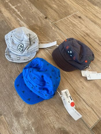 3 casquette IKKS neuf étiqueté