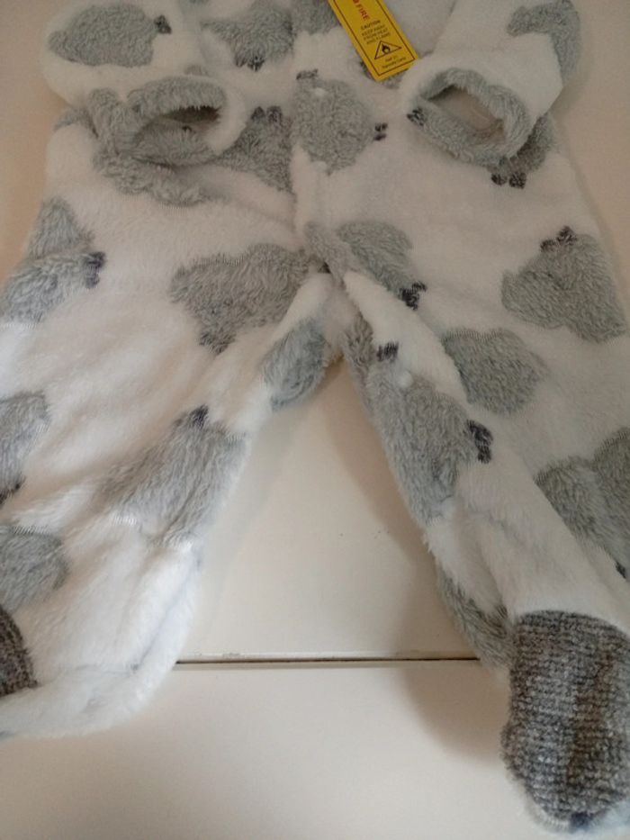 Pyjamas - photo numéro 2