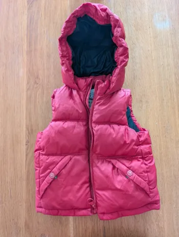 Doudou sans manches rouge Zara 3-4 ans