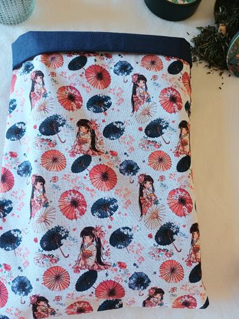 Protège livre tissu fait main – pochette livre grand format broché femme japonaise geisha 