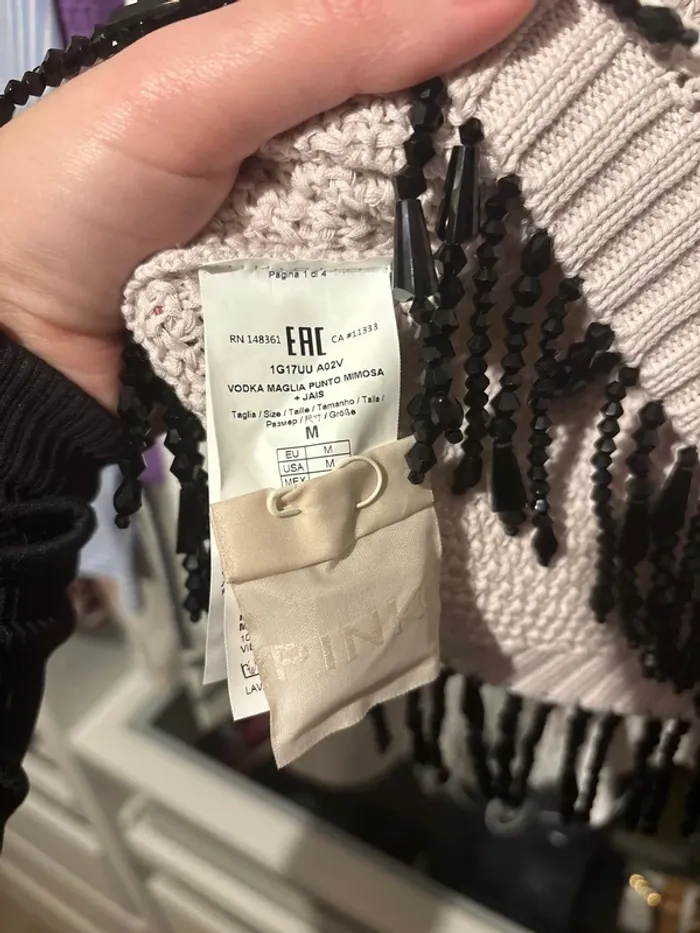 Pull beige pampilles noires - photo numéro 2