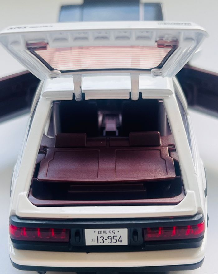Figurine en Métal Voiture du Manga Initial D Echelle 1:30 (14 cm de longueur) - photo numéro 6
