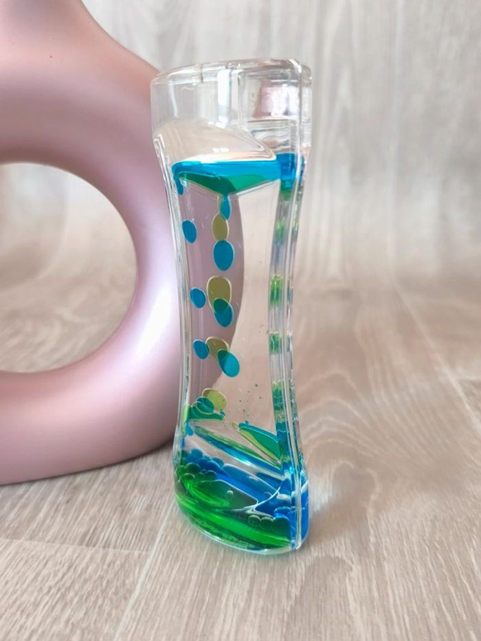 Sablier à huile apaisant jaune et bleu - photo numéro 3