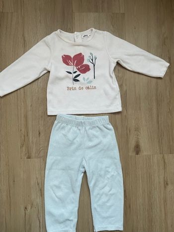 Pyjama deux parties Gémo blanc et bleu 24 mois 