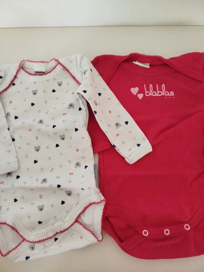 Lot vêtements fille 6 mois – pyjamas & bodys - photo numéro 5