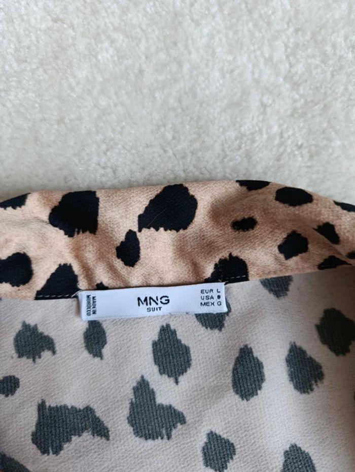 Chemisier style haut de pyjama satiné léopard Mango L - photo numéro 9