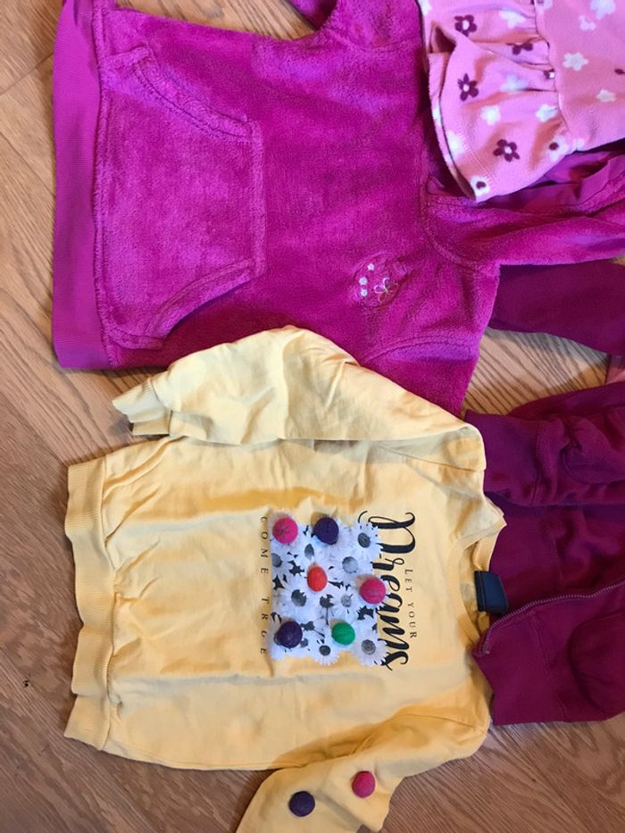 Lot de 6 pulls taille 4-5 ans - photo numéro 2