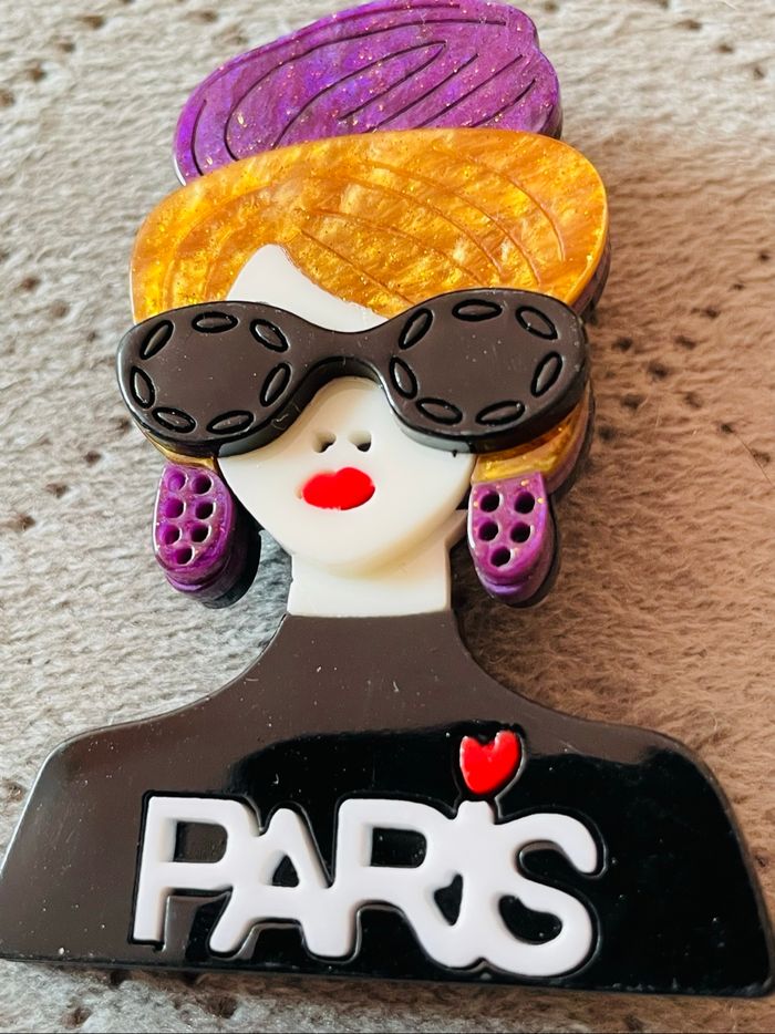 Magnifique broche pop art - photo numéro 3