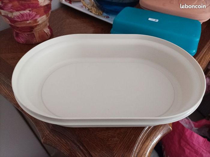 Plat de service tupperware - photo numéro 4
