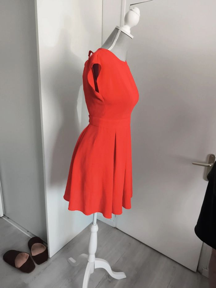 Robe chic rouge - photo numéro 3