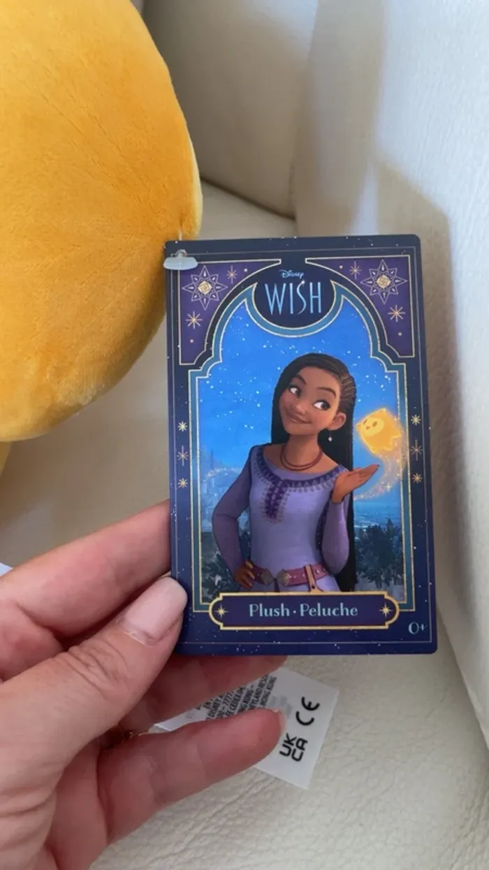 Peluche Star (50 cm) Disney Wish neuve avec étiquette - photo numéro 4