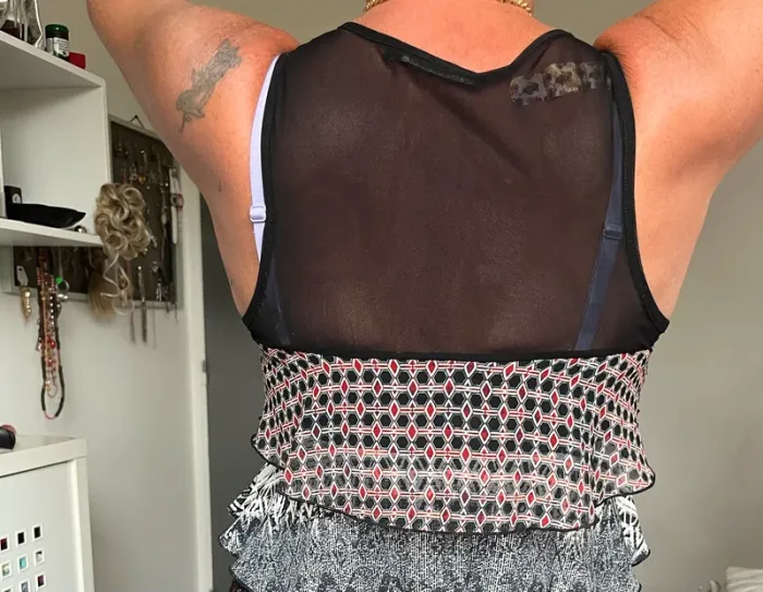 Jolie robe été lmv à volants taille 36-38 beg teille haut - photo numéro 2