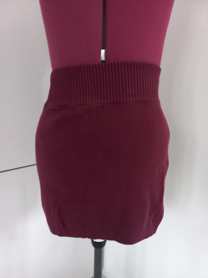 jupe courte bordeaux 38 - photo numéro 3