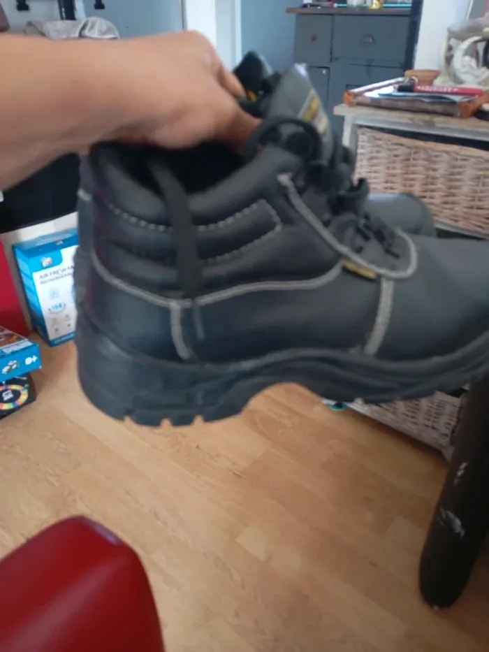 Chaussures homme t 43 - photo numéro 5
