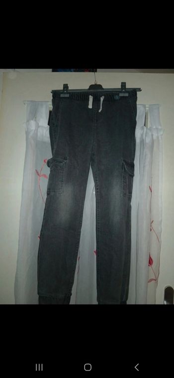 Jeans taille 12 ans