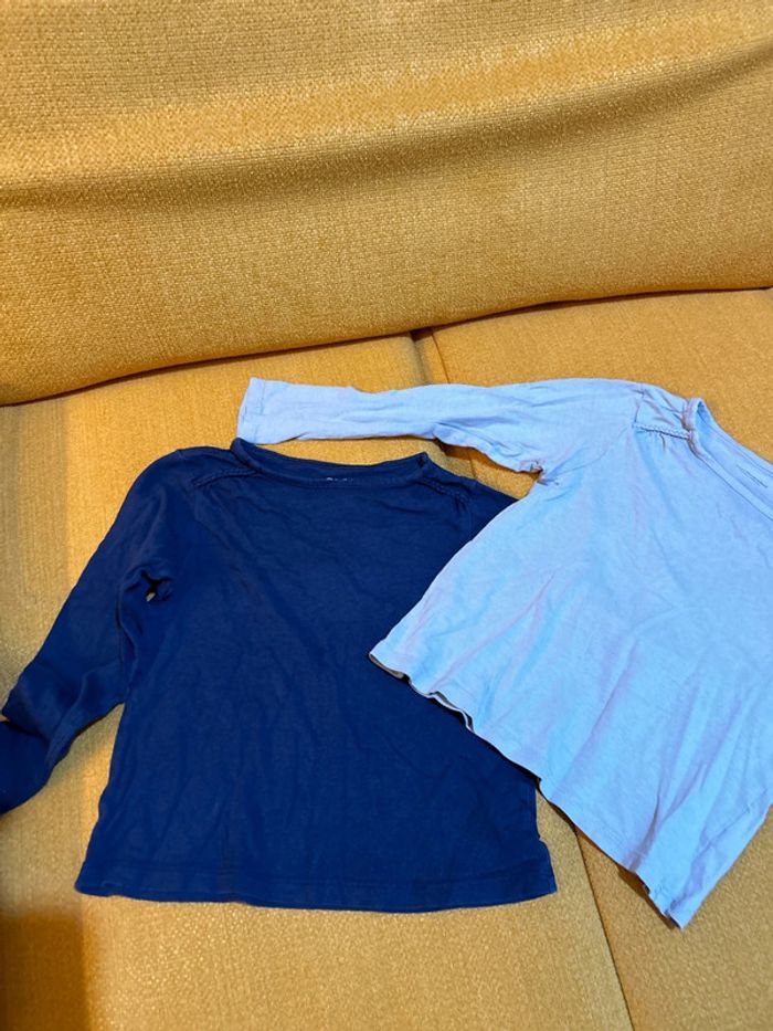 Lot de 2 tee shirts manches longues 5 ans - photo numéro 2