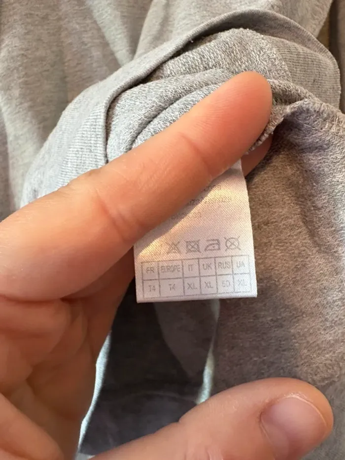 Pull gris - photo numéro 5