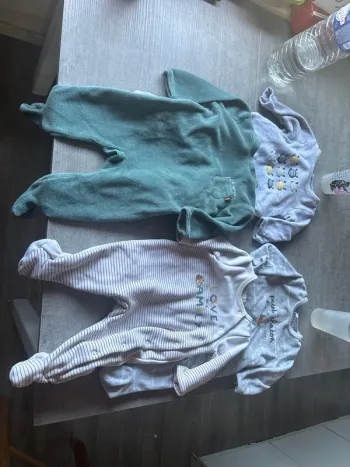 Lot pyjama 6 mois