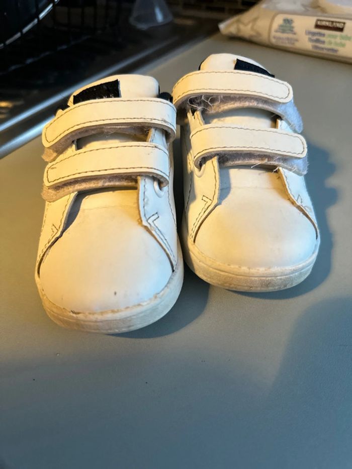 Basket enfant taille 23 - photo numéro 2