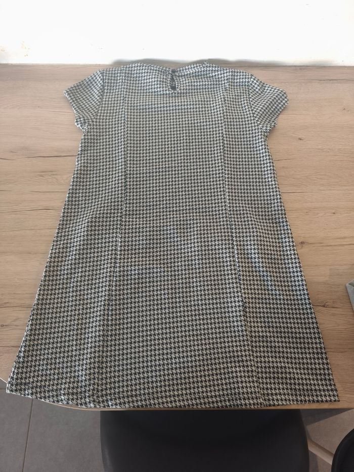 Robe mi-longue manche courte 16 ans - photo numéro 4
