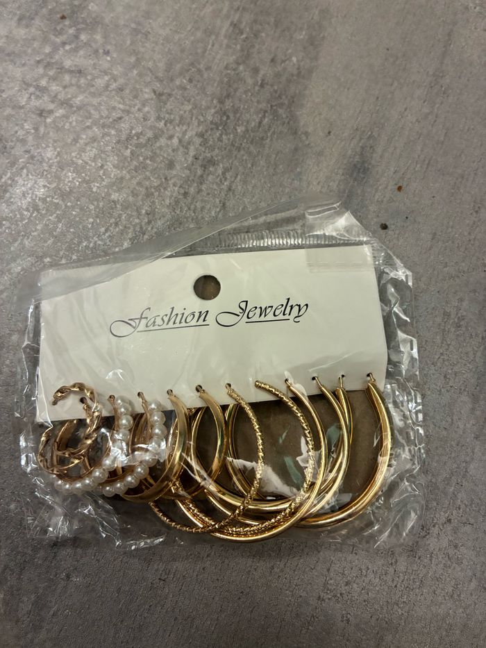 Lot de boucle d oreille