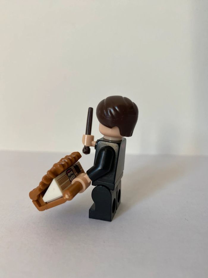 Figurine type lego Neuville Londubas. Harry Potter - photo numéro 3