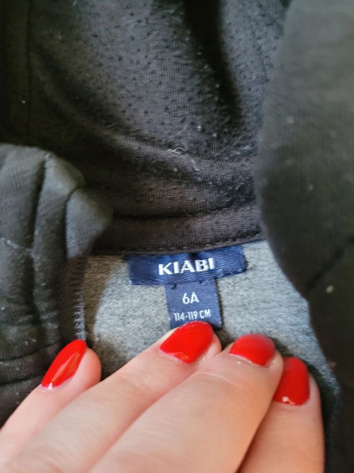 Veste à zip grise et noir 6 ans kiabi - photo numéro 4