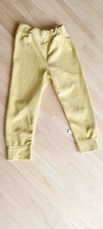 Pantalon jaune T 3/4ans