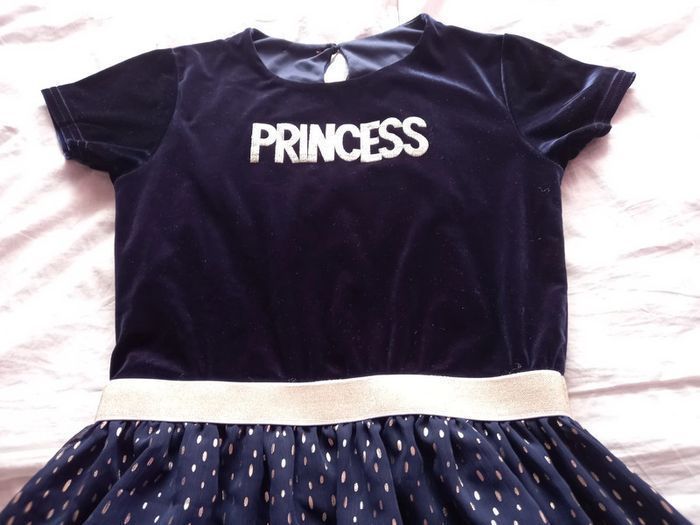 Robe 12/14 ans - photo numéro 2