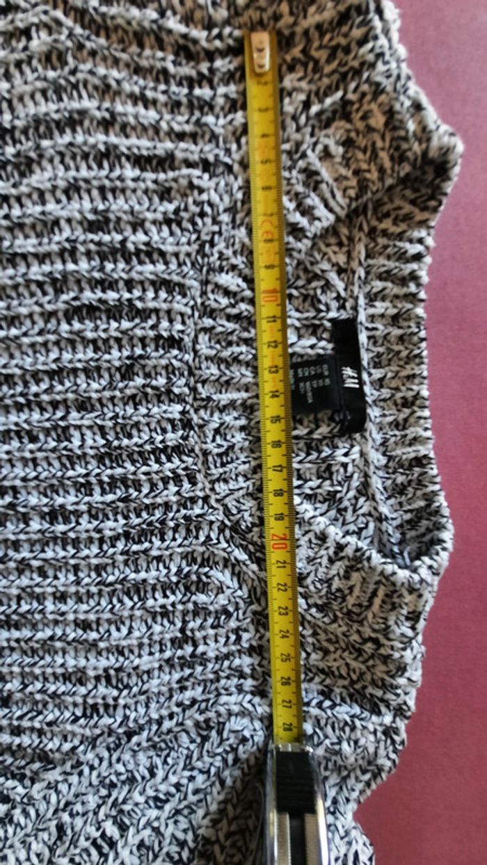 Pull-over noir et blanc taille XS - photo numéro 6