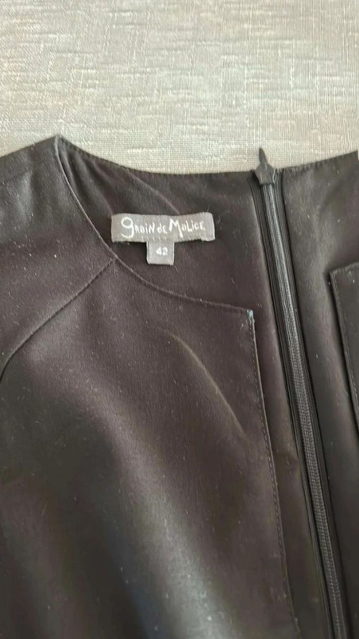 Robe noire  originale  T40/42 - photo numéro 3