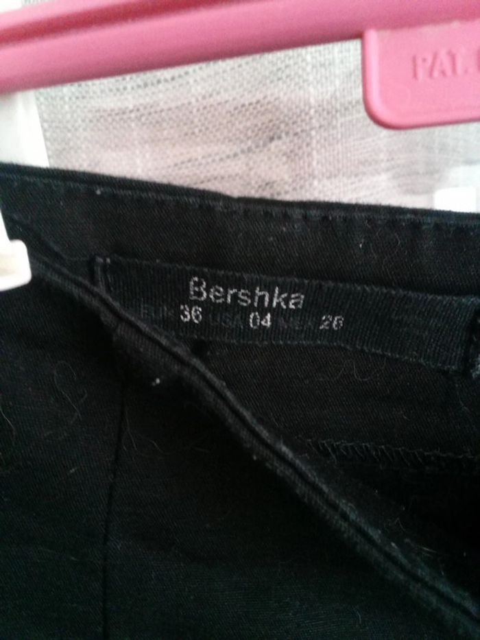 Short noir Bershka - photo numéro 3