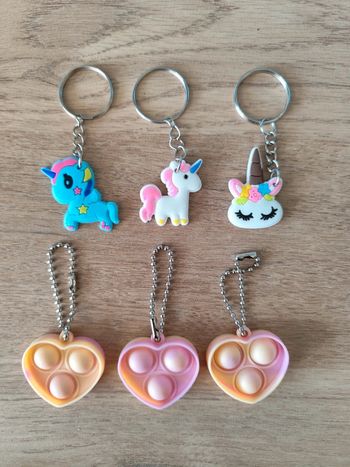 Lot de 6 porte clés Licorne et coeur