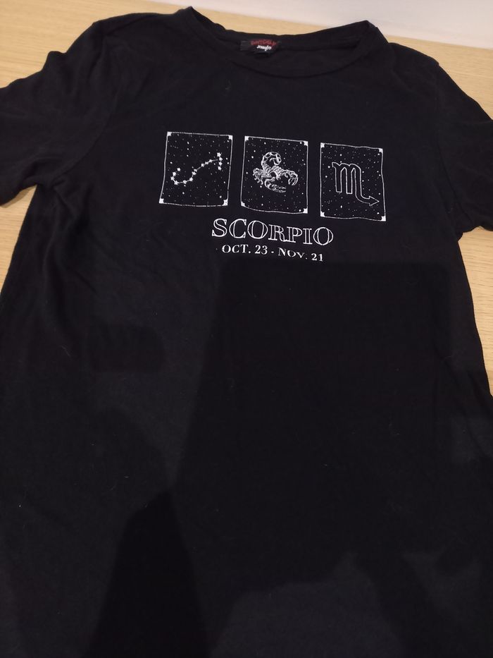 T-shirt scorpio