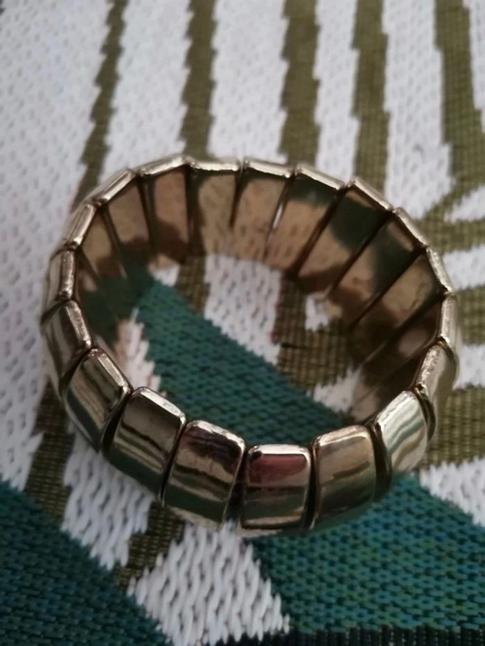 Bracelet doré - photo numéro 5