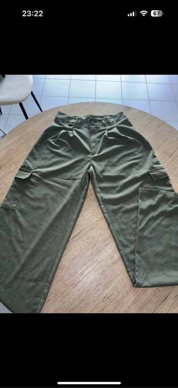 Pantalon cargo à jambes larges