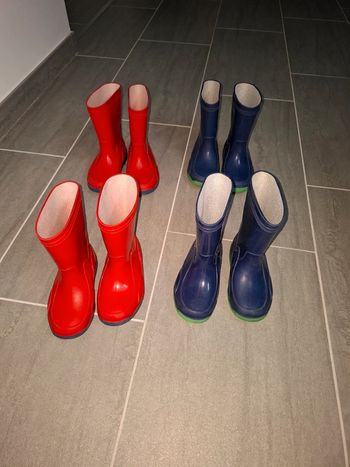 Lot 4 paires de bottes