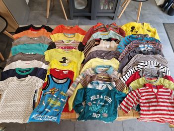 Lot vêtements 85 pièces 