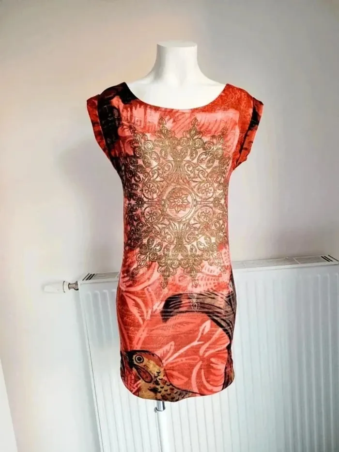 Jolie robe Desigual taille S (36)