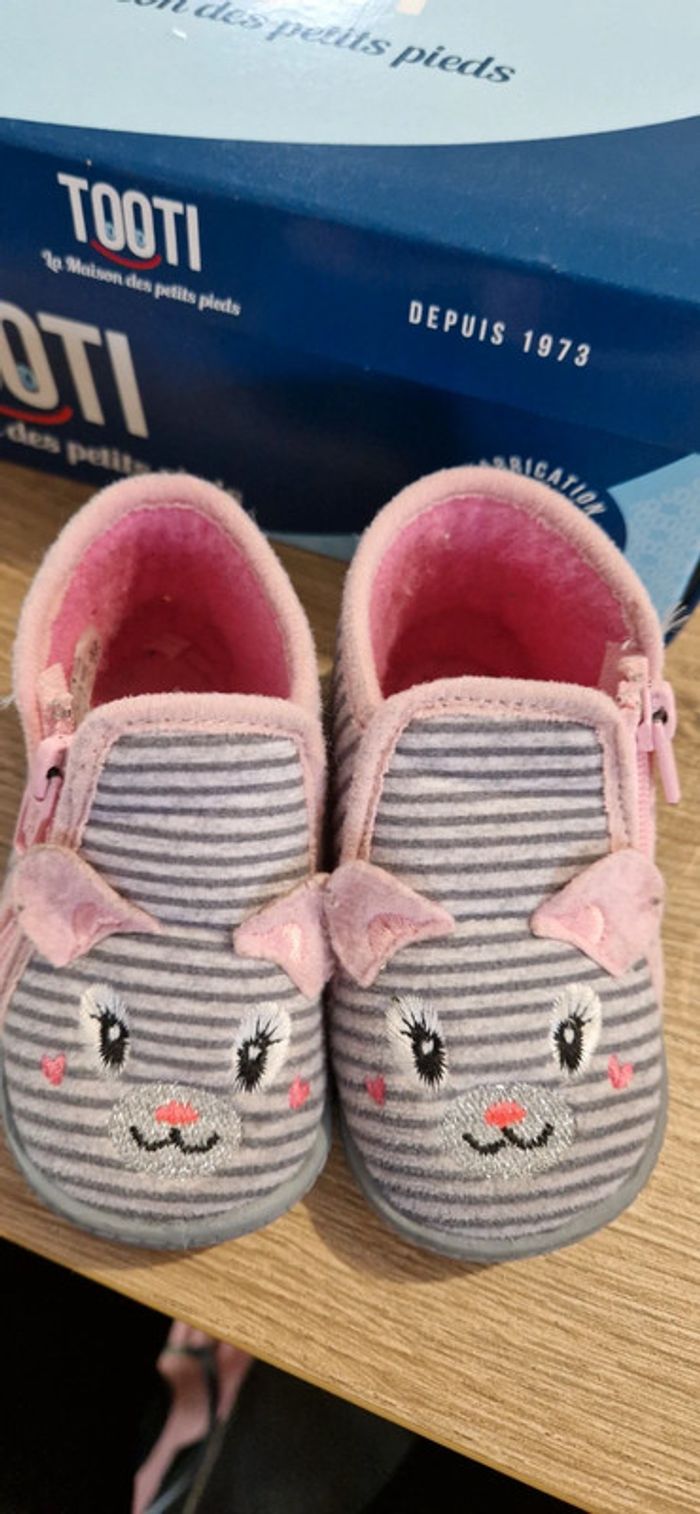 Chausson bébé taille 18 - photo numéro 3