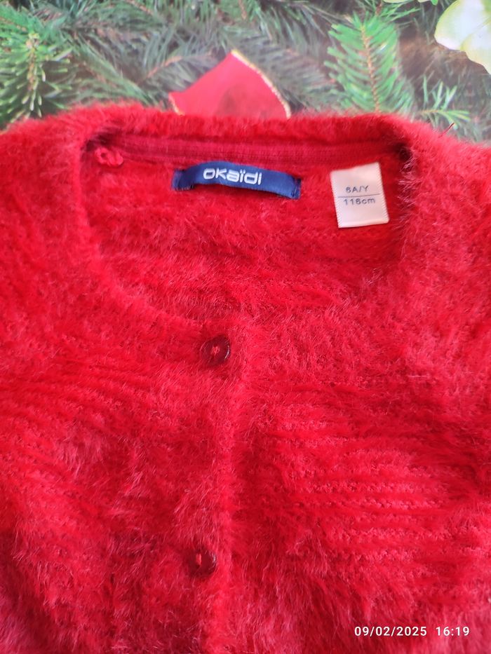 Lot vêtements fille 6 ans, un pull et 2 gilets - photo numéro 3