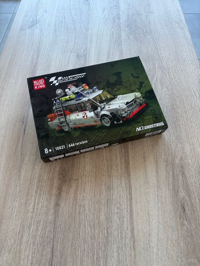 Lego voiture SOS fantômes 10274 - photo numéro 3