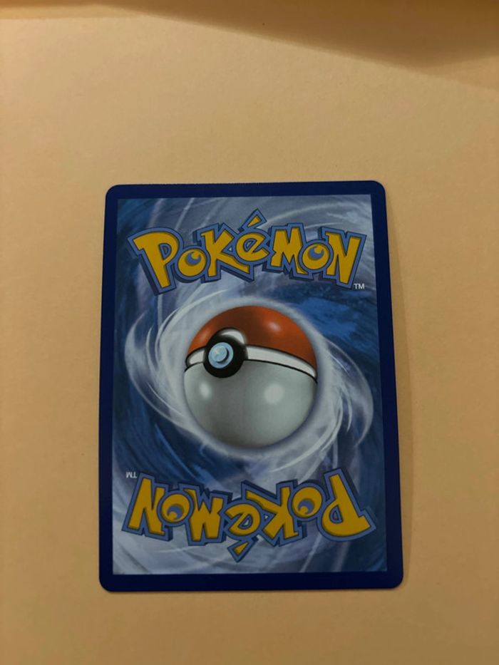 Carte Pokémon sucreine V 246/264 poing de fusion - photo numéro 2