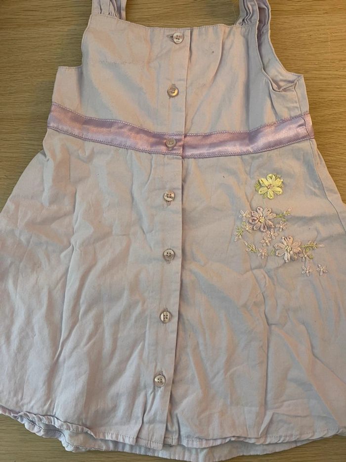 Robe lilas pastel brodée fille 2 ans - photo numéro 3