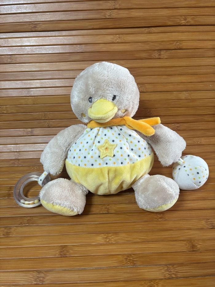Doudou éveil canard jaune blanc anneau balle mots d enfants
