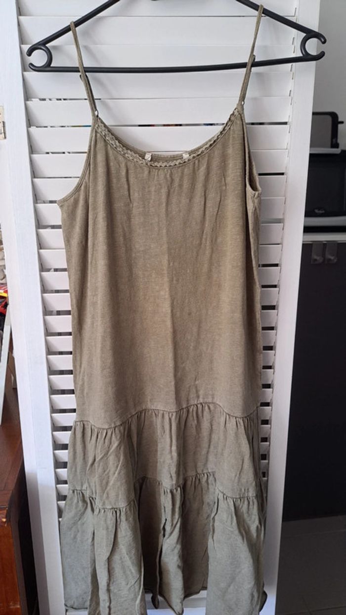 Robe taille M kaki