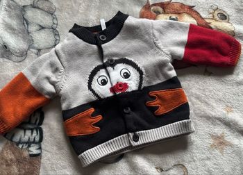 1 gilet à bouton taille 1 mois