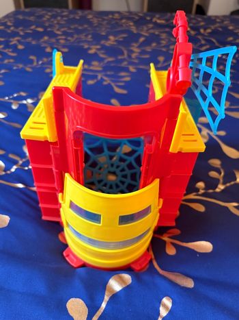 Tour Spidey Iron man