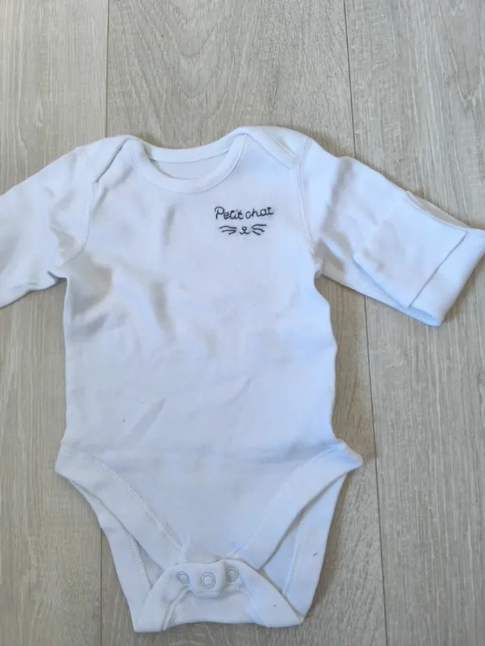 Body brodé
