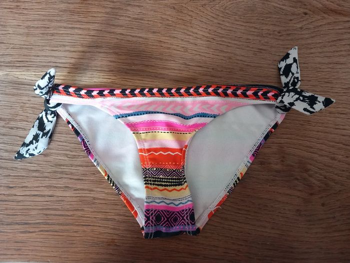 Culotte de maillot de bain fille taille 6/8 ans
